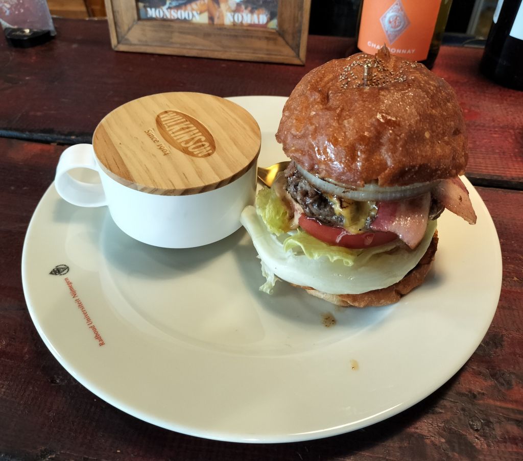 Running In Vol.58&nbsp;ツーリング（ハンバーガー）